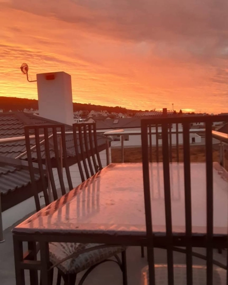 3 Bedroom Property for Sale in Sandy Point Western Cape